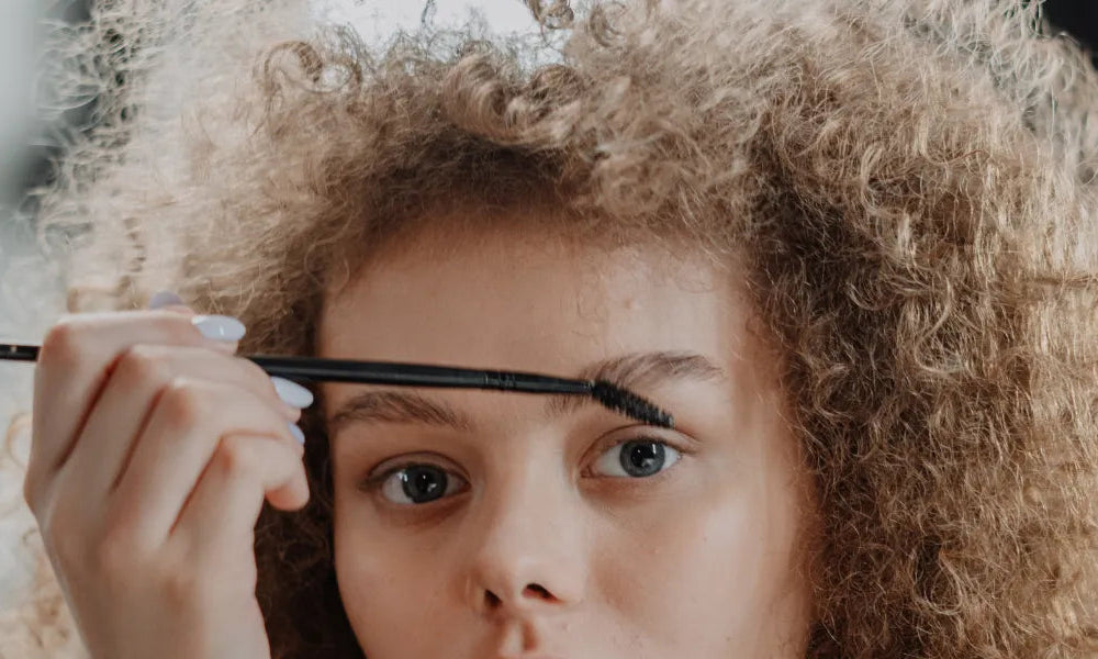 Krijg dikke wenkbrauwen: Zo doe je dat