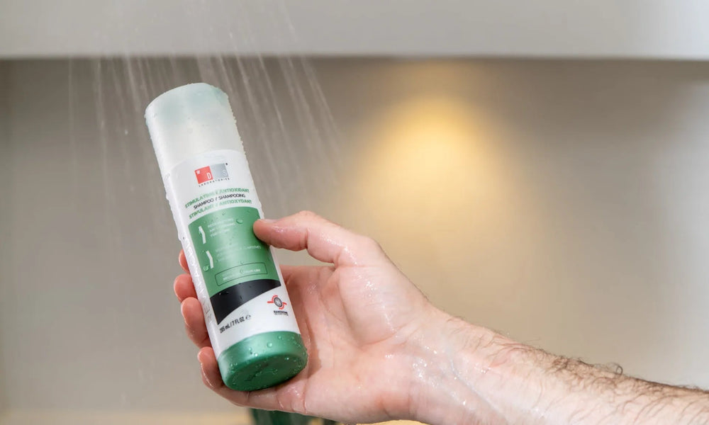 Waarom en wanneer gebruik je een shampoo tegen haaruitval?